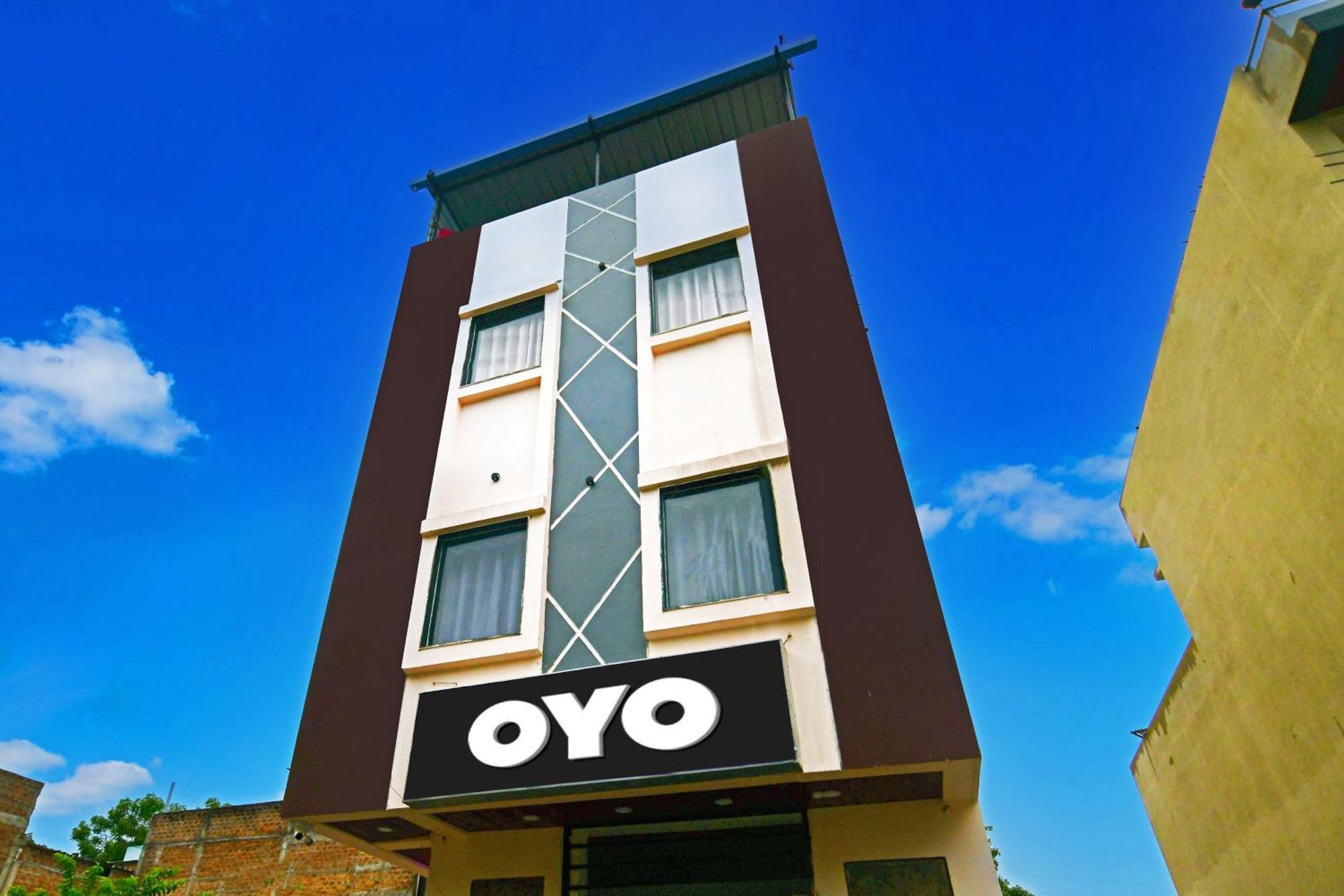 Oyo Flagship Hotel Blue Tick Индаур Экстерьер фото
